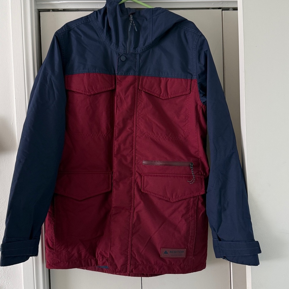 Burton Covert Snowboard Ski Jacket Mens M Living Lining burgundy navy Hooded